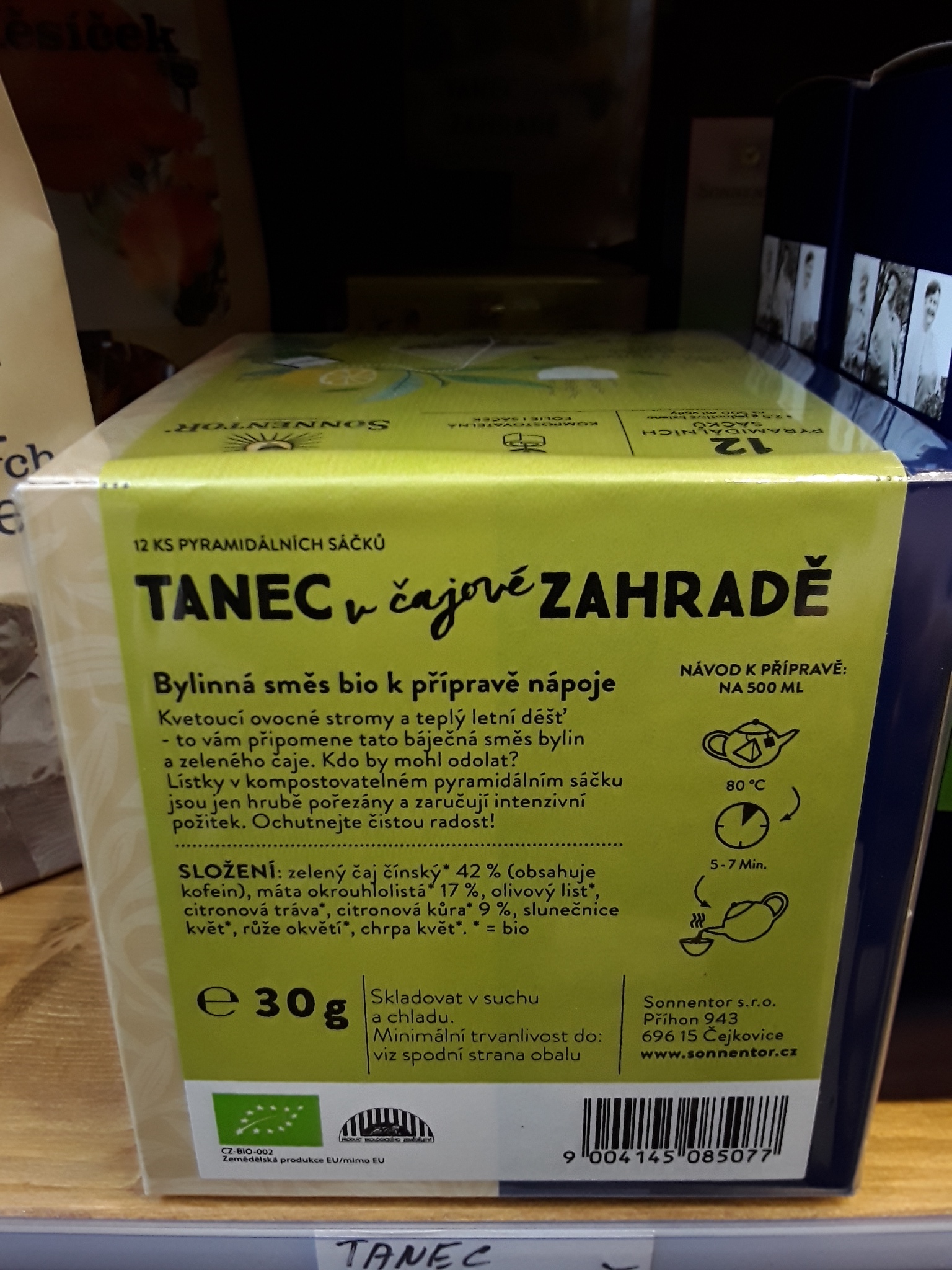 Tanec v čajové zahradě