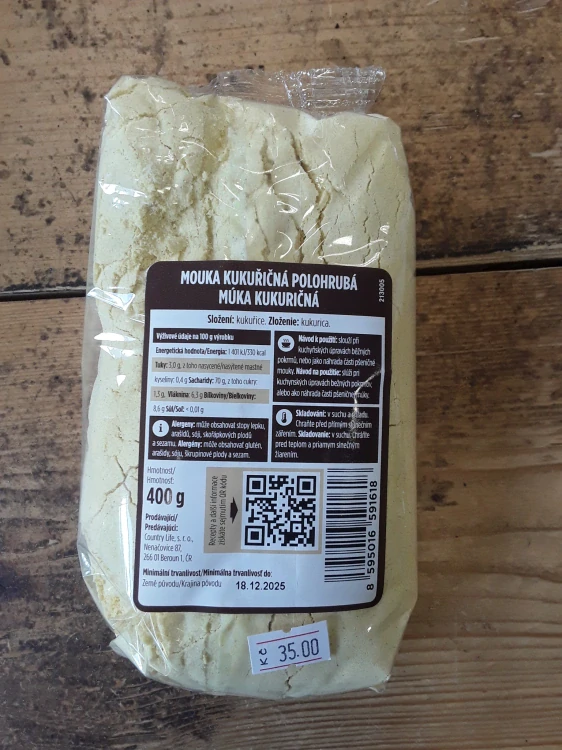 Mouka kukuřičná polohrubá