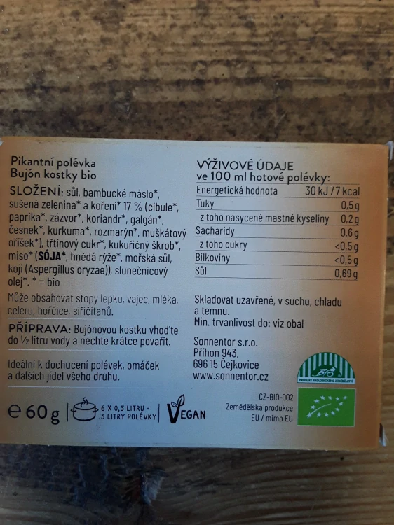 Pikantní polévka bujón kostky bio