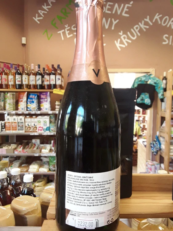 Vintense jemné šumivé nealkoholické víno rosé