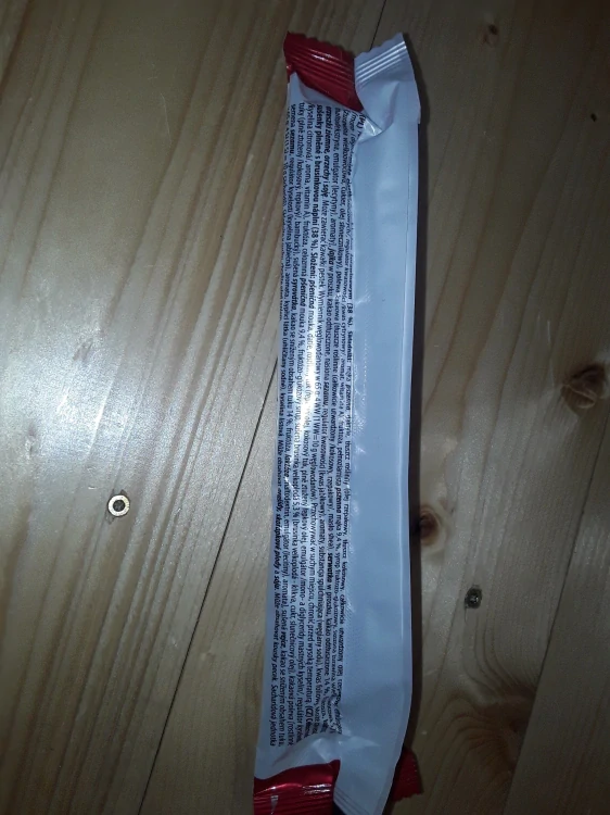 Celozrnné sušenky plněné brusinkovou náplní
