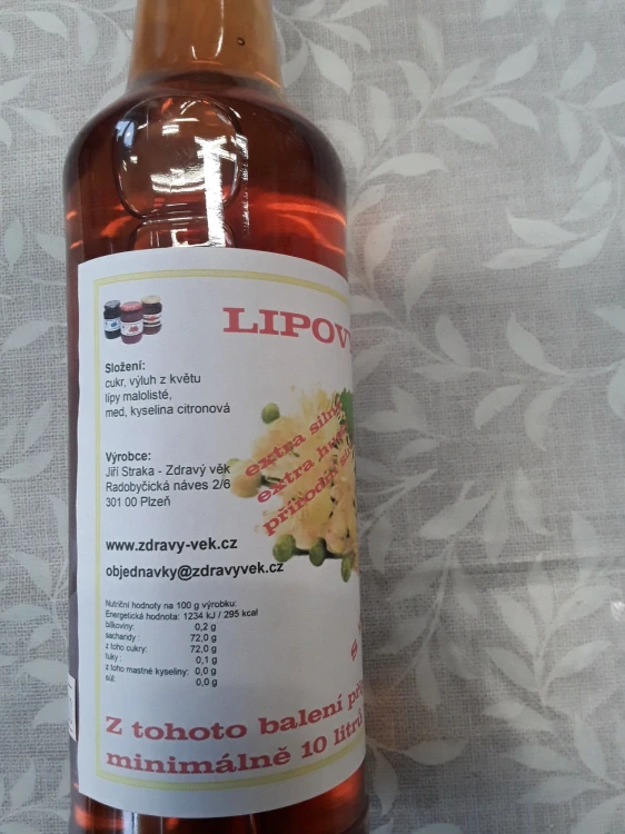 Lipový květ s medem