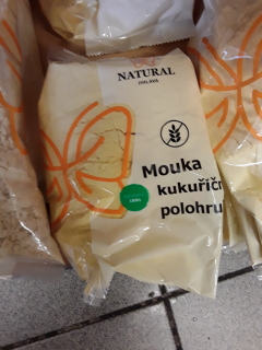 Kukuřičná mouka polohrubá