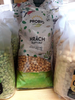 Hrách žlutý celý