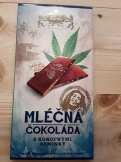 Mléčná čokoláda s konopnými semínky
