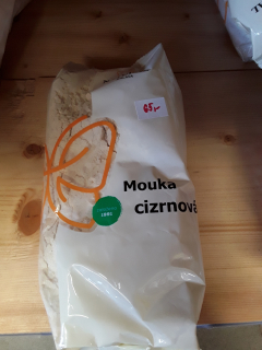 Cizrnová mouka