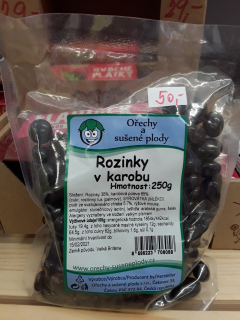Rozinky v karobu