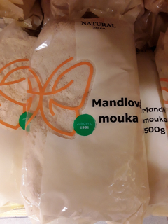 Mandlová mouka