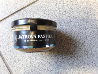 Játrová paštika se sušenými švestkami
