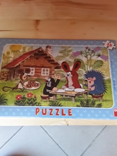 Puzzle krtek hostina