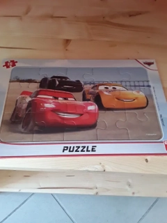 Puzzle cars závod 
