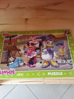 Puzzle Minnie nakupování 
