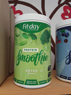 Protein smoothie banán a zelený čaj