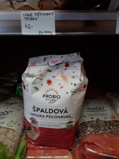 Špaldová mouka polohrubá