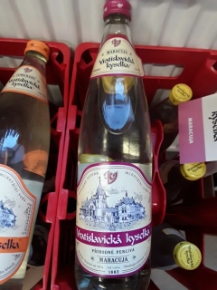 Vratislavická kyselka přírodně perlivá maracuja 