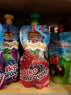Ovocňák jablko a lesní ovoce