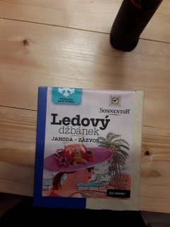 Ledový džbánek Jahoda-zázvor