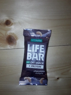 Bio ovesná tyčinka proteinová s čokoládou