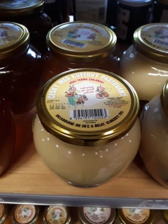 Český med květový pastovaný