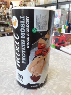 Protein müsli ovoce a ořechy