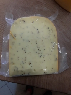 Gouda 3 druhy pepře 